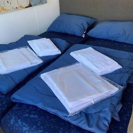 Botel Winter At Our Comfi Houseboat 